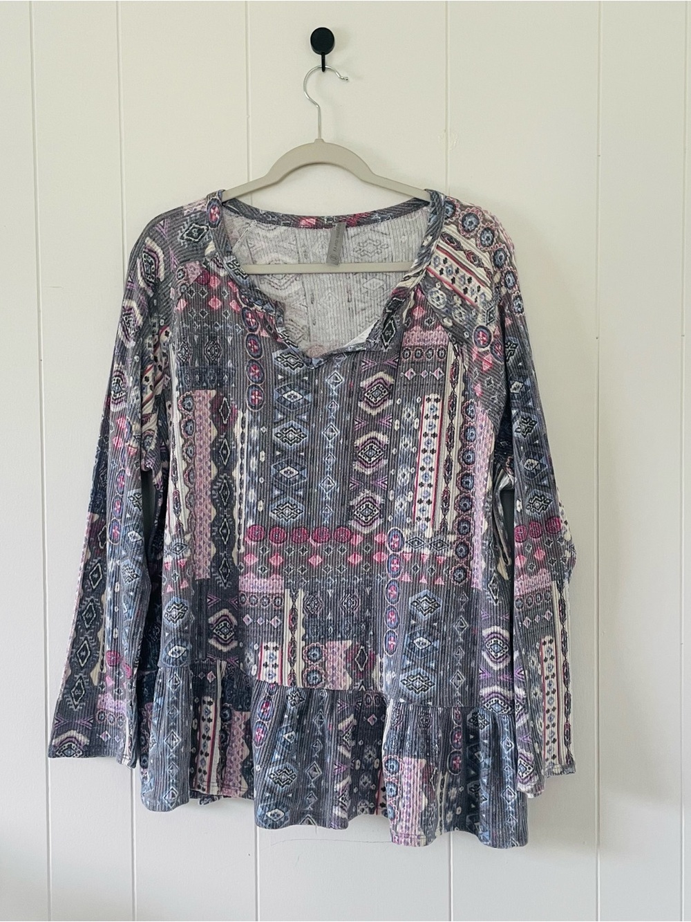 Honeyme Gray and Pink Patterned Peplum Long Sleeve Blouse